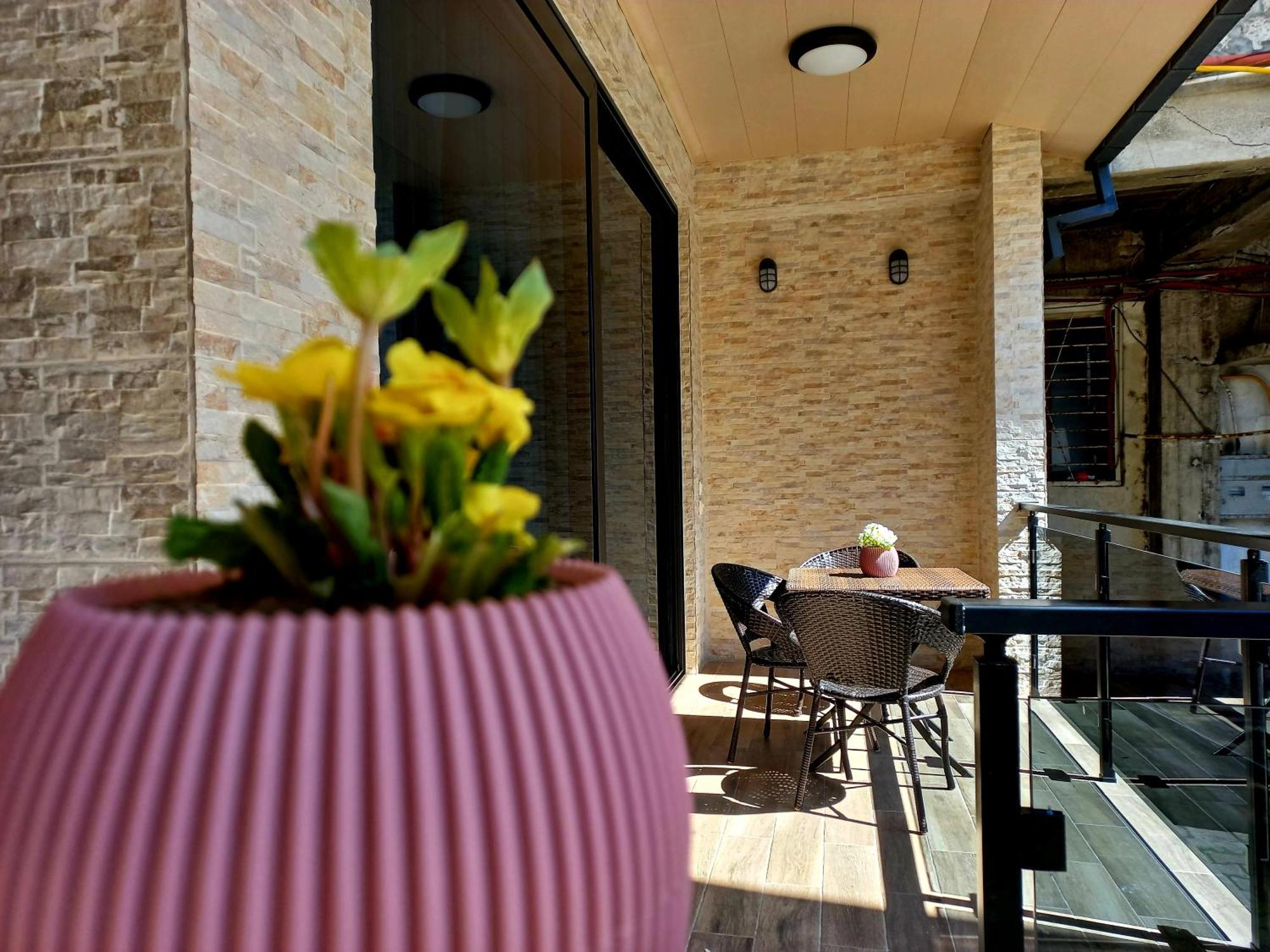 Apartment Near The Sea 1 코불레티 외부 사진