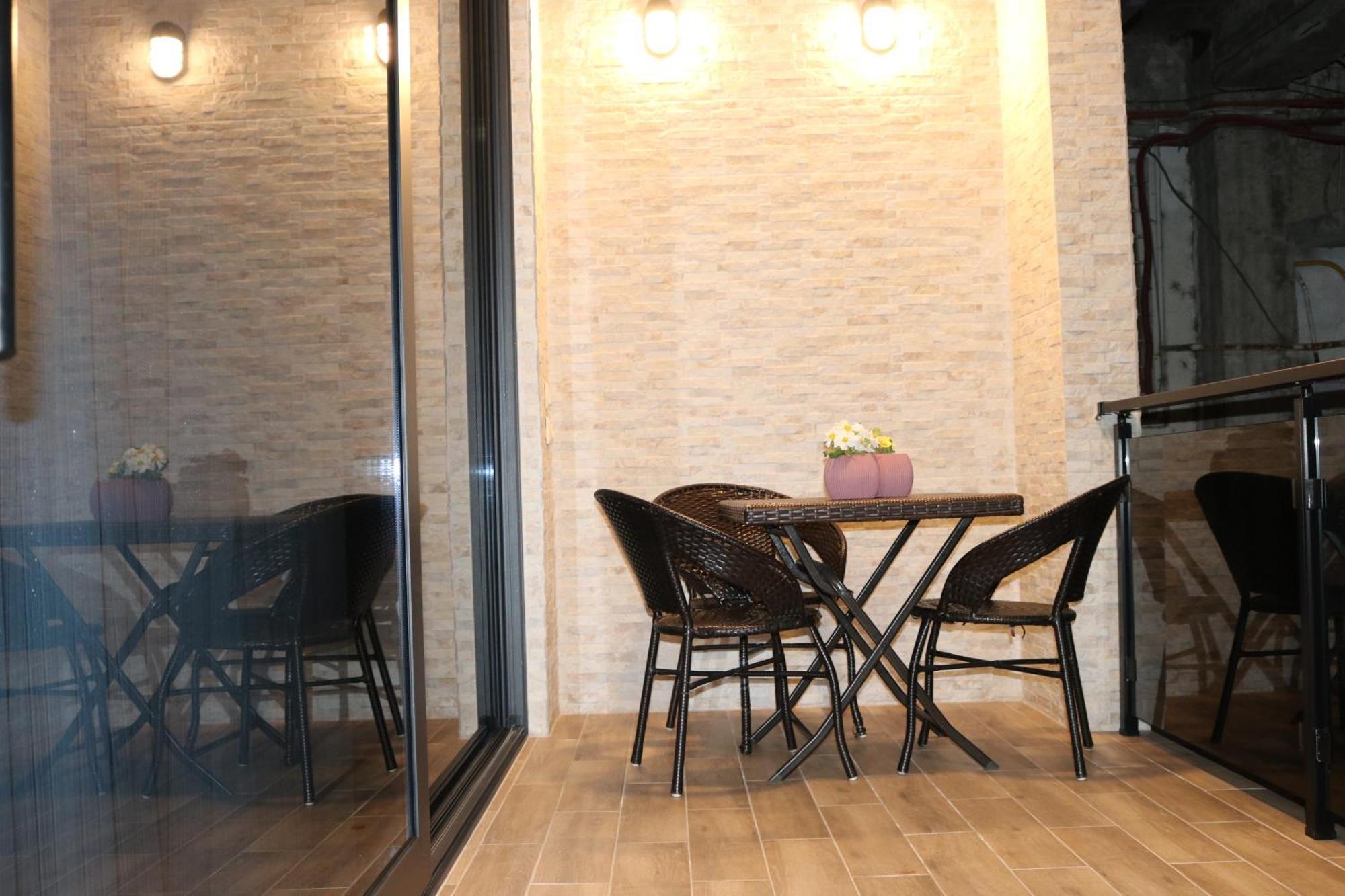 Apartment Near The Sea 1 코불레티 외부 사진