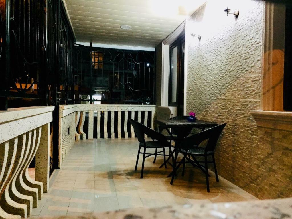 Apartment Near The Sea 1 코불레티 외부 사진