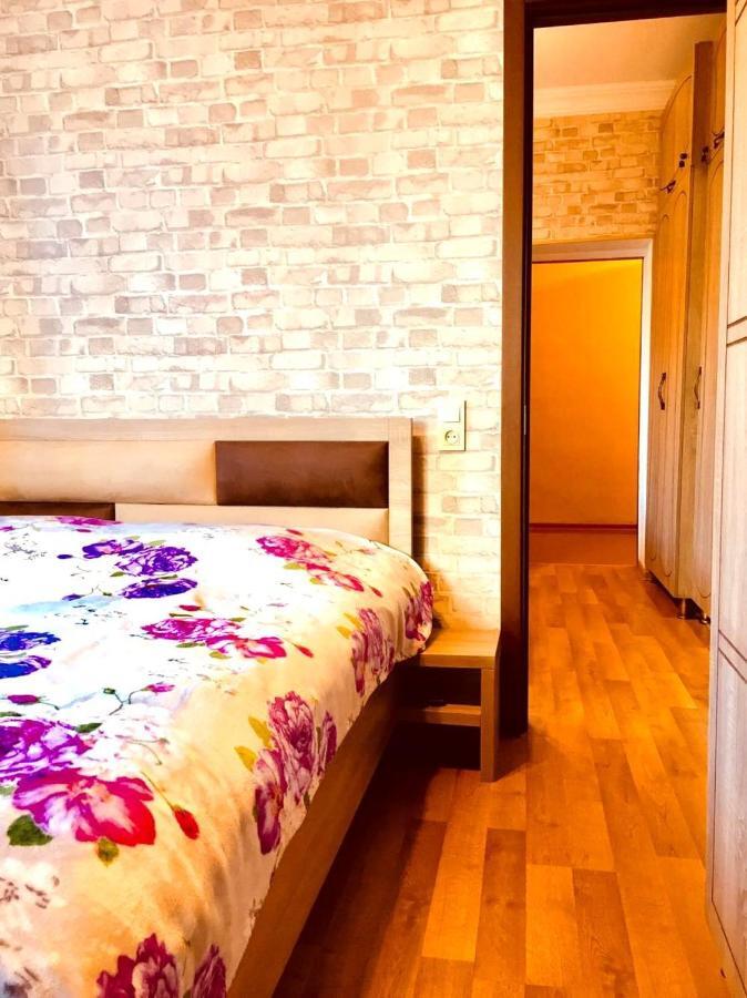 Apartment Near The Sea 1 코불레티 외부 사진